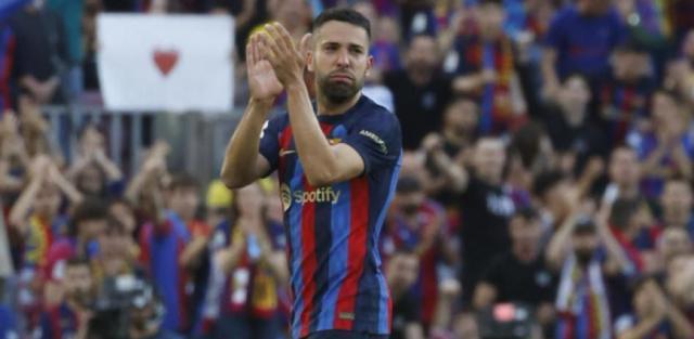 高尔夫等赛事直播-布斯克茨与阿尔瓦告别巴萨：希望很快就再会