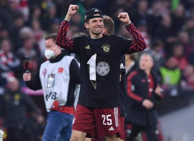 超多精彩内容-11冠王穆勒：我很难离开 莱万：去问拜仁想留住我吗