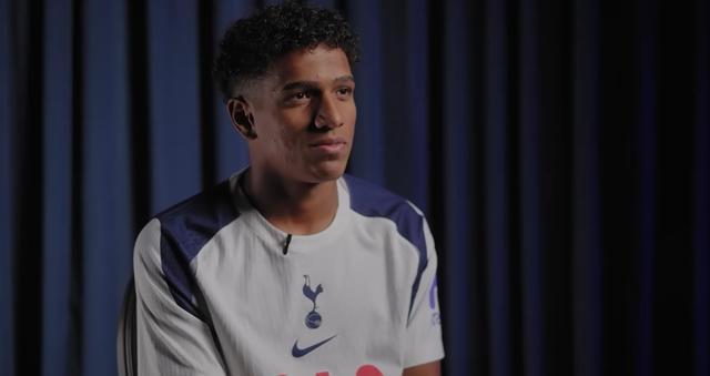 尽在爱奇艺体育网-热刺新援索萨：我的偶像是内马尔，同位置上的偶像是马塞洛